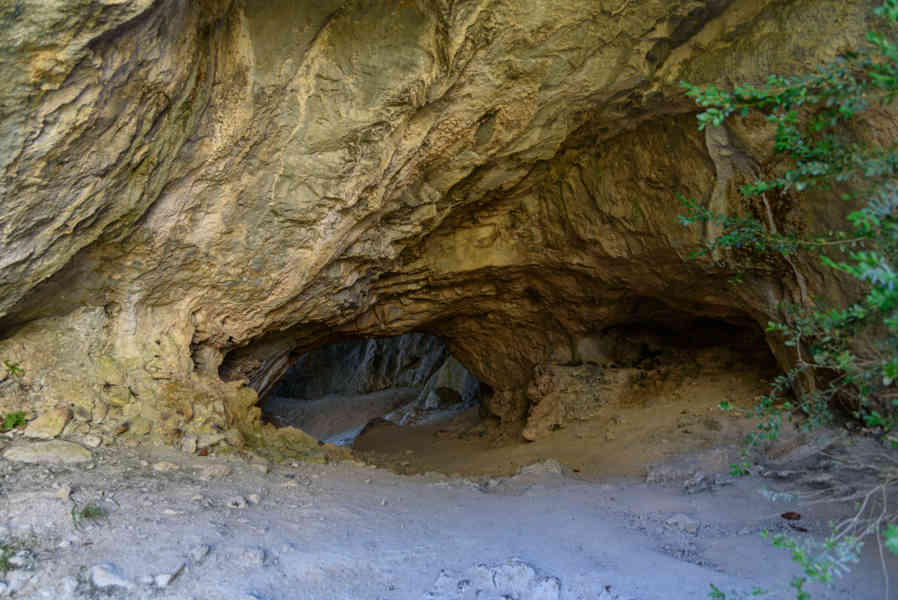 Huesca - parque nacional de Ordesa y Monte Perdido - valle de Escuaín 18 - garganta de Escuaín - sendero.jpg